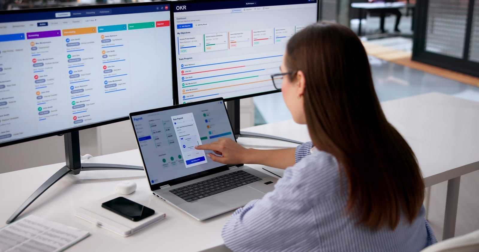 employee-checking-information-software-data