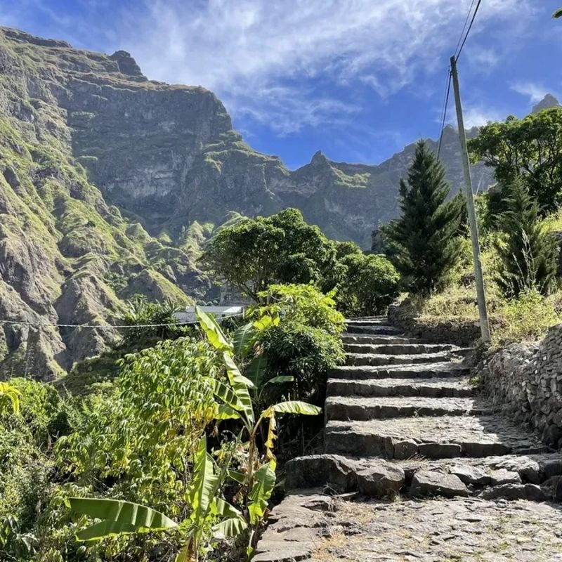 Hiking in Cape Verde with Inspiration Africa offers dramatic landscapes and unforgettable trails. This image shows a staircase path rising toward the cliffs in Paul Valley on Santo Antão—one of the archipelago’s most scenic trekking areas. The island’s steep ridges, lush valleys, and cobbled trails make it a top destination for walkers. Other excellent hikes include crater treks on Fogo and coastal paths on São Nicolau. Inspiration Africa crafts tailor-made trips that include guided hikes, cultural encounters, and local stays. Let us design your perfect walking adventure through Cape Verde’s rugged beauty and remote mountain landscapes.