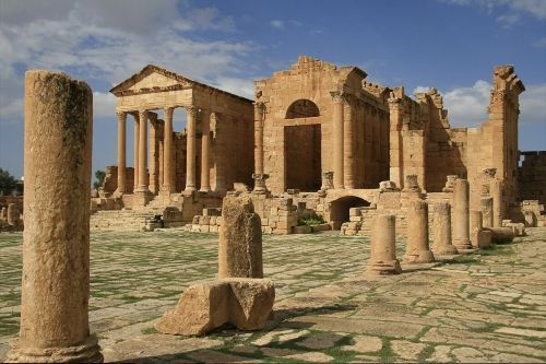 Discover the awe-inspiring ancient Roman ruins of the Tunisian Sahara, where history meets the desert’s edge. This image captures the timeless architecture of sites like Dougga, Bulla Regia, and El Jem, once vibrant Roman cities. Inspiration Africa organizes expertly guided historic tours to these remarkable locations, offering deep insight into Tunisia’s rich cultural heritage. Walk among amphitheaters, mosaics, and underground villas as you explore the past in unforgettable surroundings. Whether you're a history enthusiast or a curious traveler, Inspiration Africa crafts personalized journeys that bring Tunisia’s ancient world to life. Step into history with us.