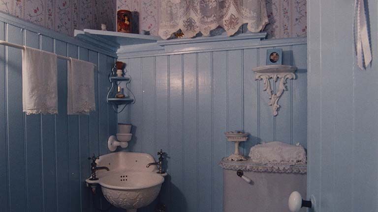 Downstairs Bathroom — Oakland, CA — Gaslight Interiors