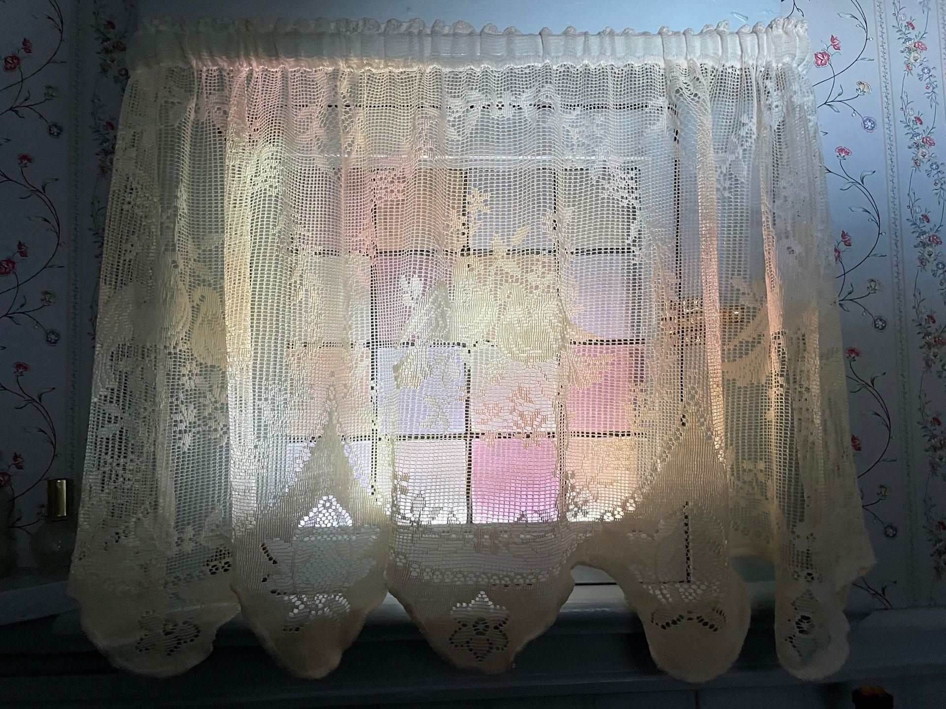 Vintage Curtain Lace — Oakland, CA — Gaslight Interiors