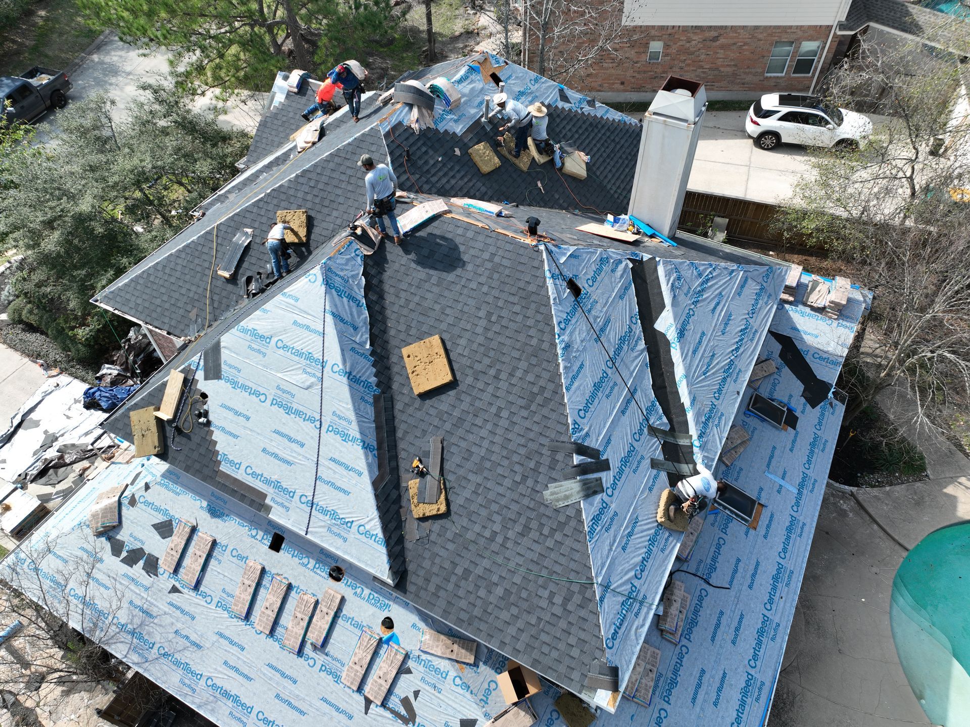 roof replacement contractor the woodlands, TX