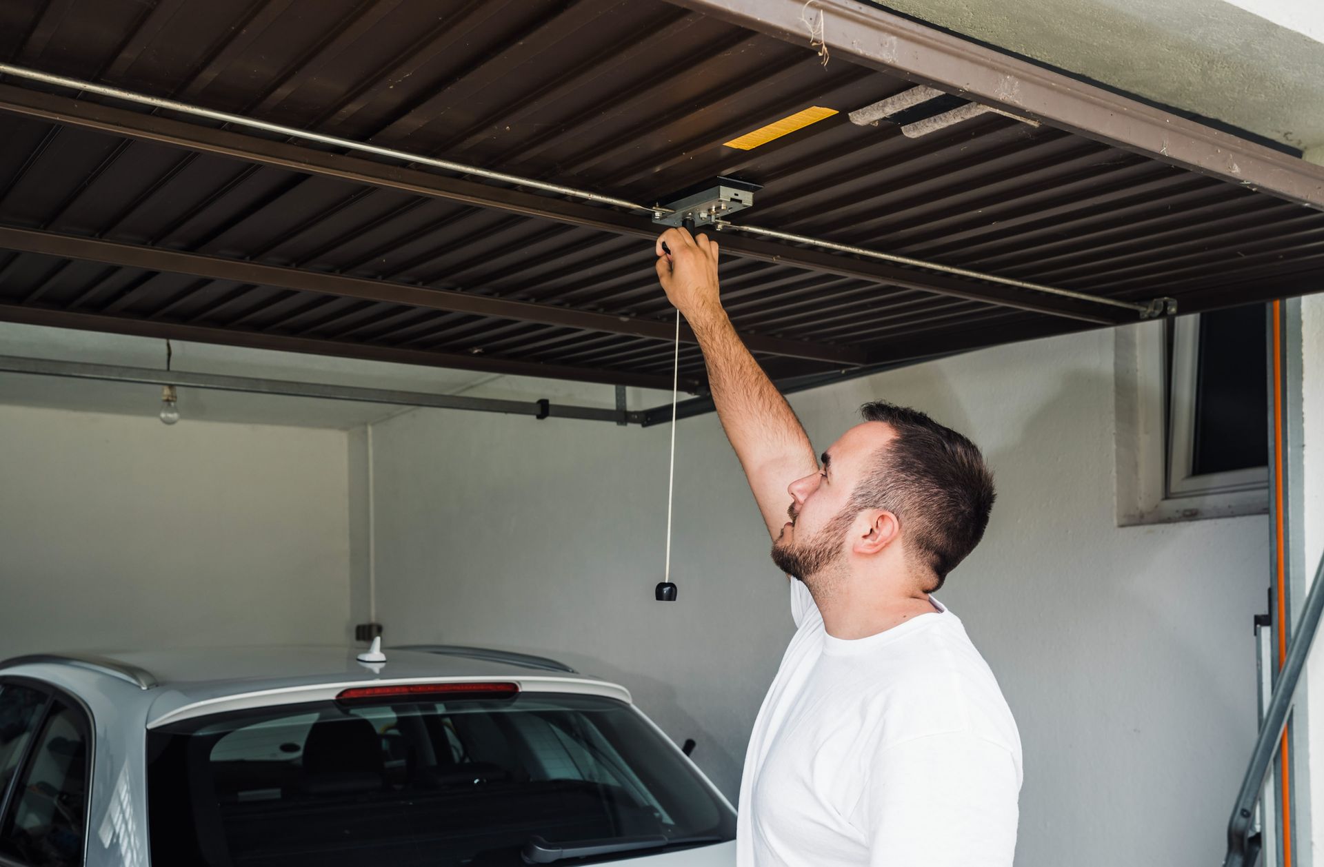 Garage Door Service Contractors Peoria AZ
