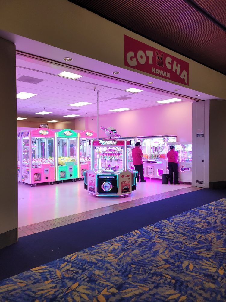 A store with a sign that says gotcha on it