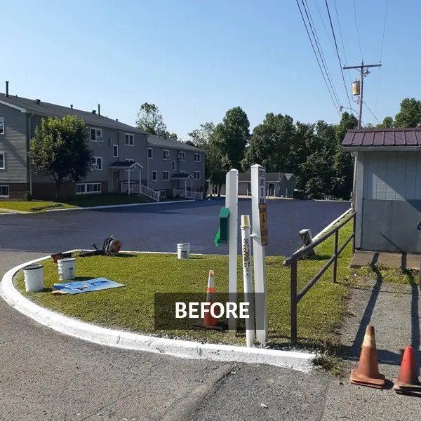 commercial asphalt sealcoating, parking lot sealcoating, driveway sealcoating, sealcoating company near memilan pa