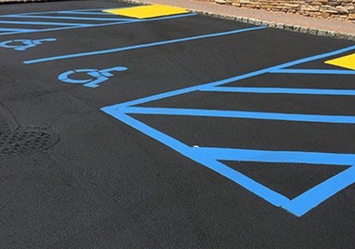 parking lot line painting services