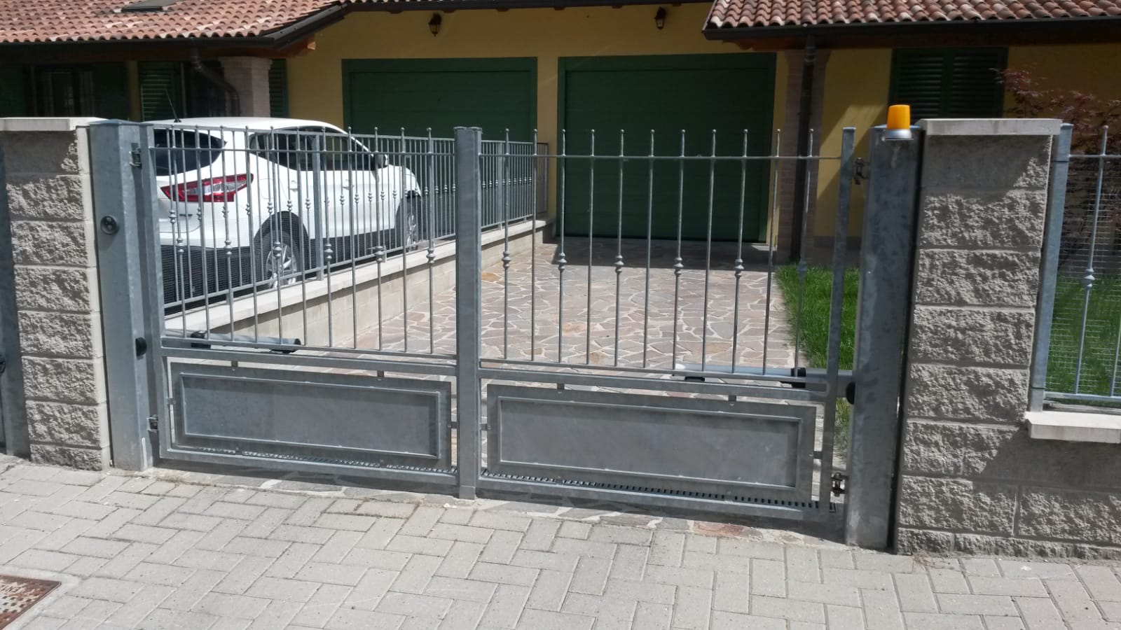 ringhiera cancelli parapetti milano