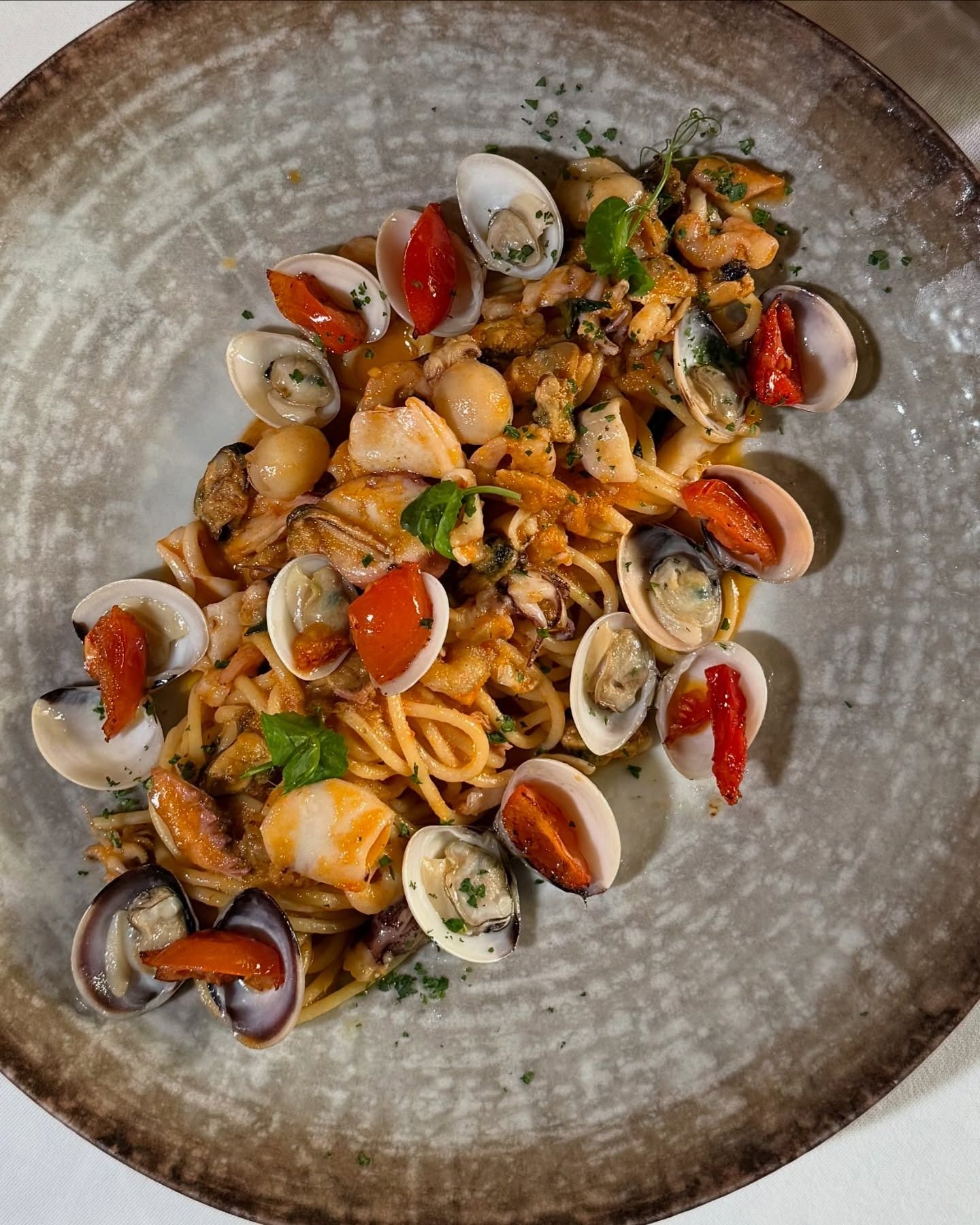 spaghetti vongole e bottarga