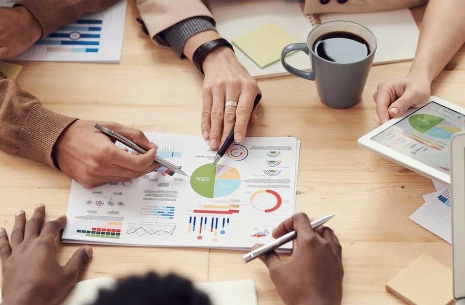 transparent-monthly-reporting