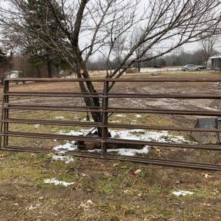 commercial fencing installation salem mo