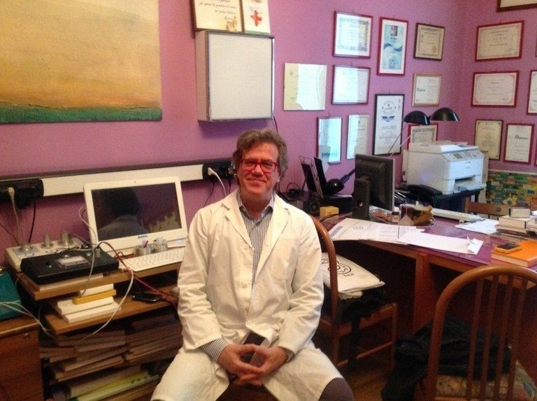 medico chirurgo specializzato in nefrologia e omeopatia