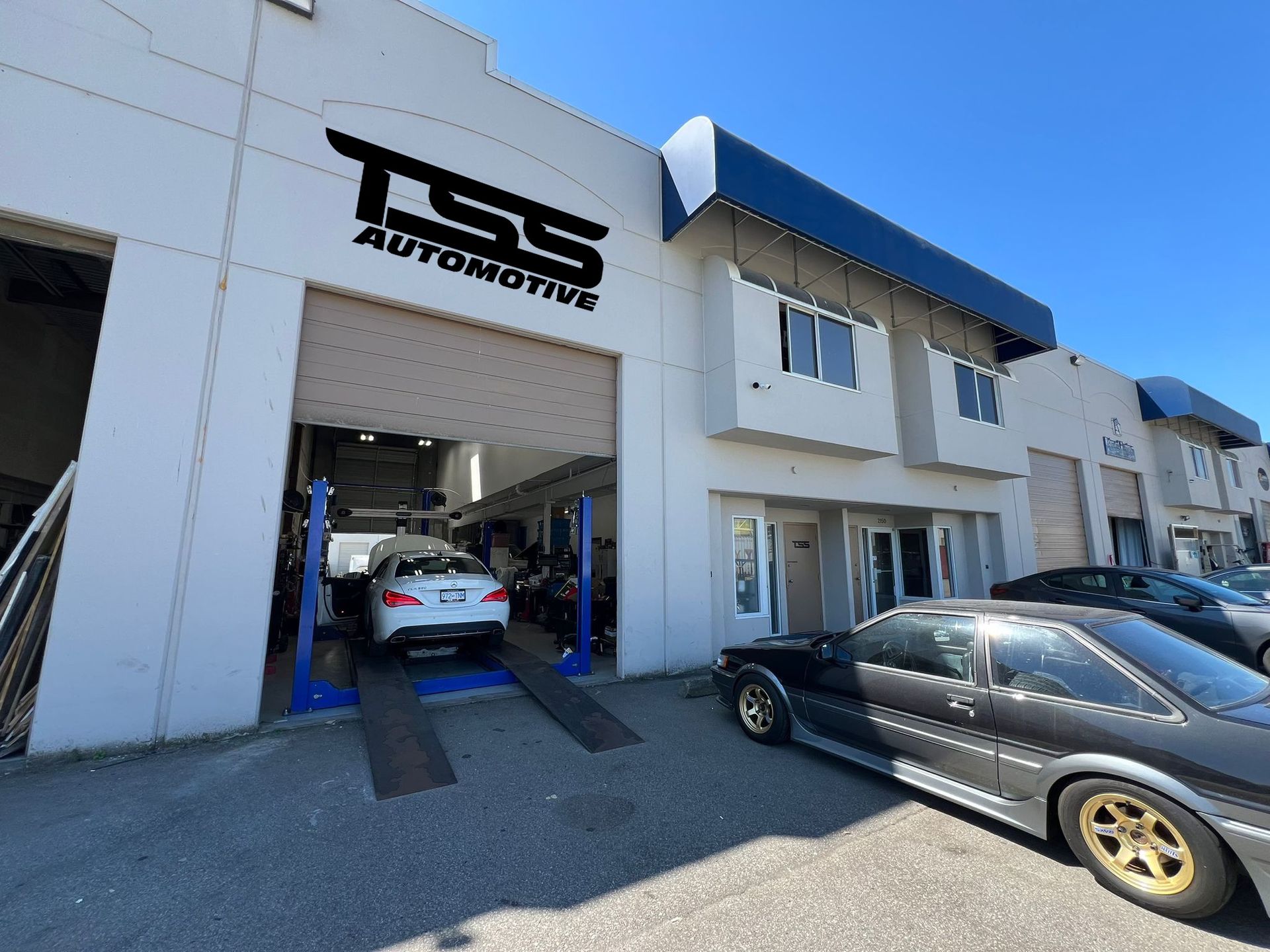 Outside Shop | TSS Auto