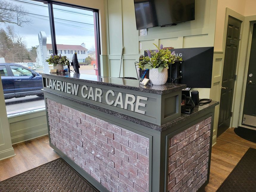 Waiting Area - Lakeview Car Care image 4