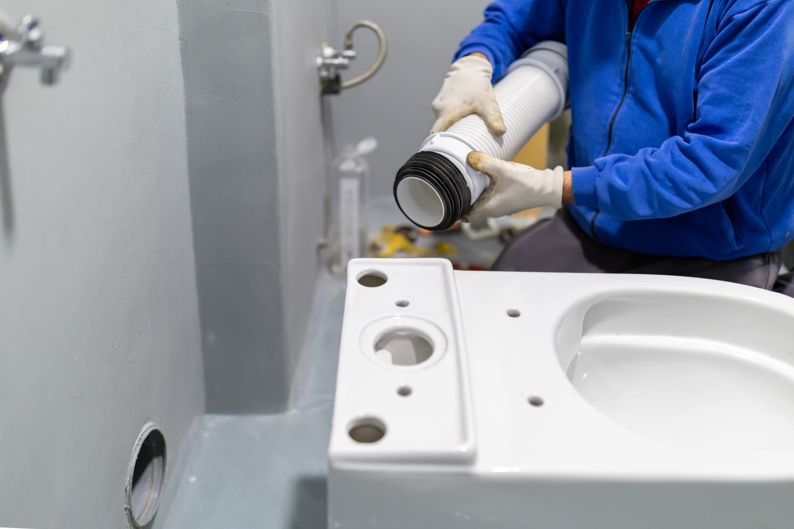 Toilet Repair vs. Replacement