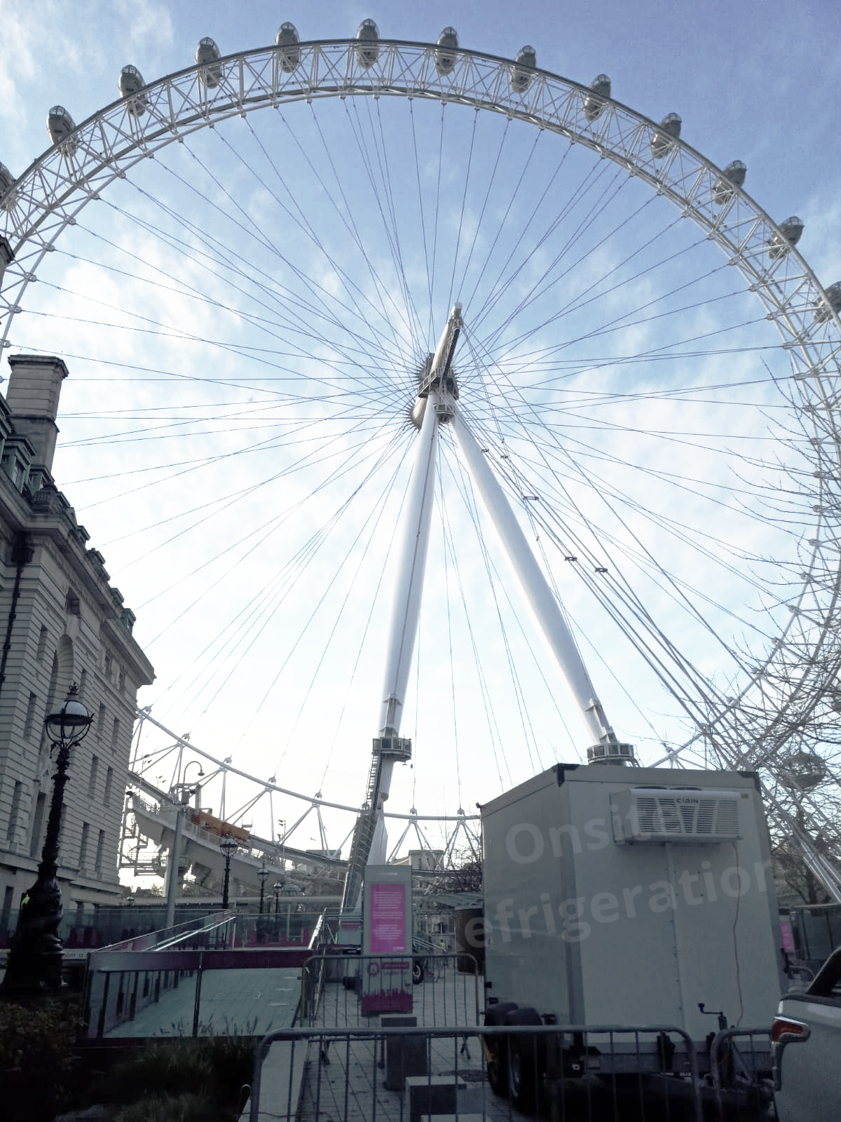 Emergency freezer trailer hire at the SEA LIFE Centre beside the London Eye on London South Bank for Merlin Entertainments cold storage support.