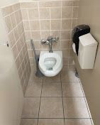 clean bathroom in school 
