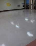 clean office floor 