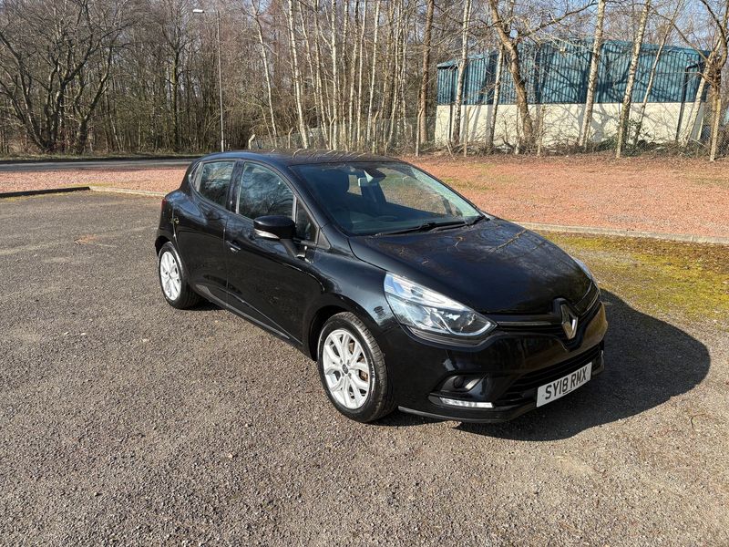 2018 RENAULT CLIO 1.2 16V DYNAMIQUE NAV 5 DOOR HATCHBACK 6795 CLICK HERE TO VIEW... photo