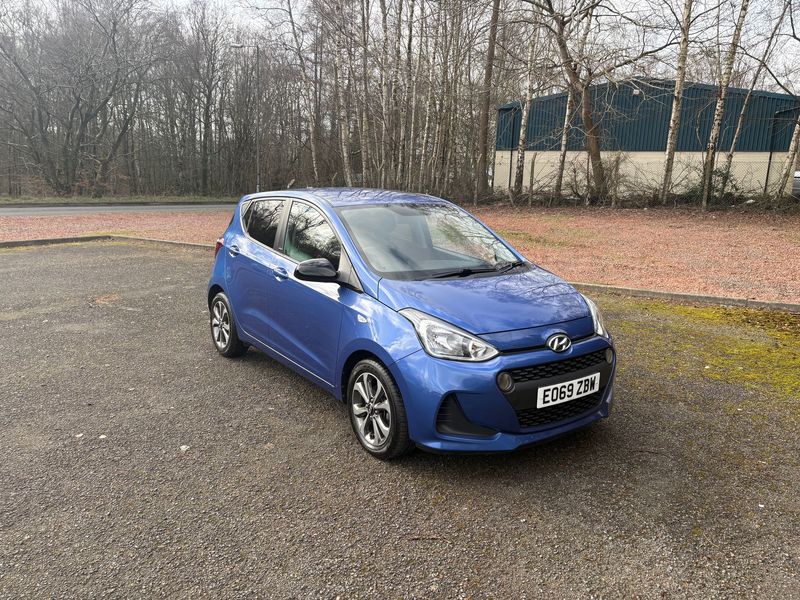 2019 HYUNDAI I10 PLAY 1.0 5 DOOR HATCHBACK 7495 CLICK HERE FOR FULL DETAILS... photo