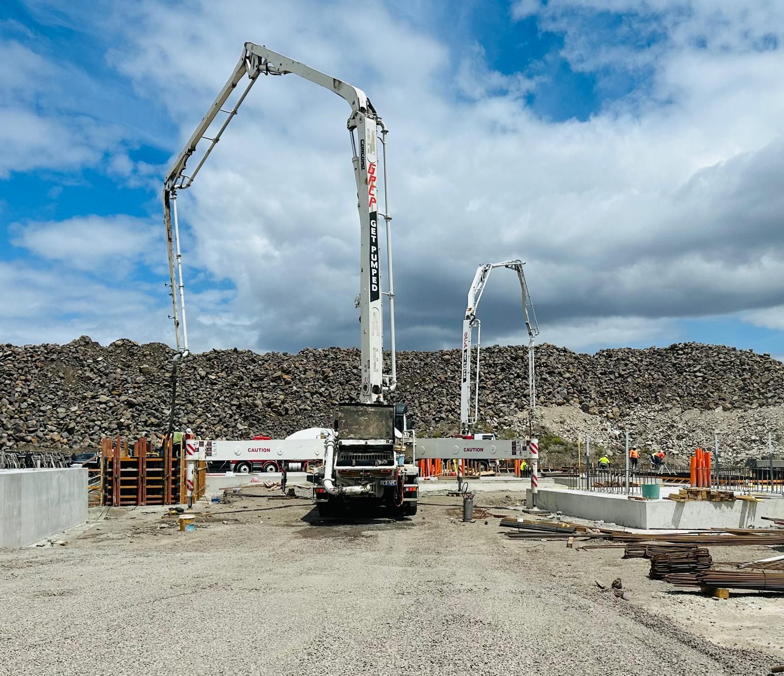 Civil and industrial concrete pumping