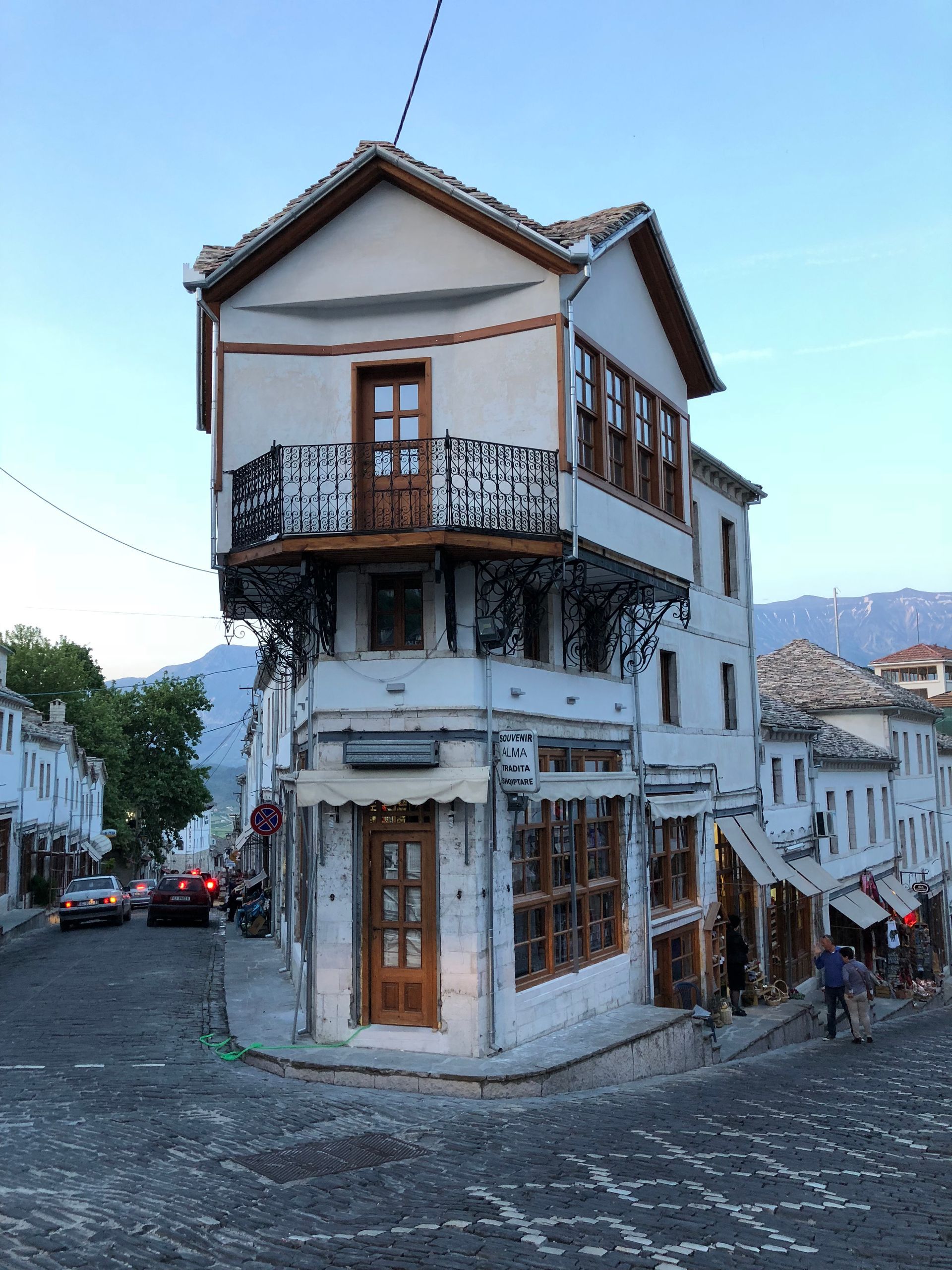 Tour in moto in Albania