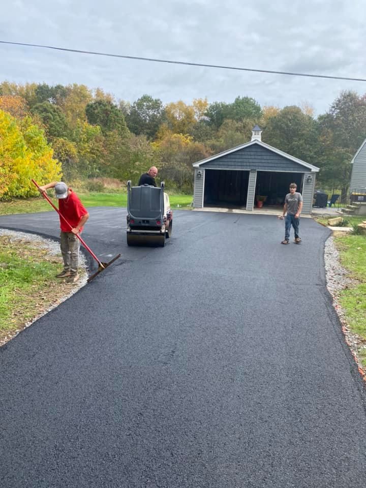 ASPHALT PAVING