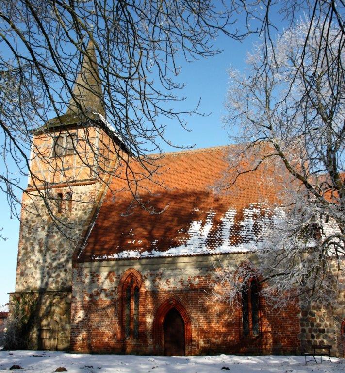 Sankt Matthäus Kirche Erzählkirche Sietow Dorf