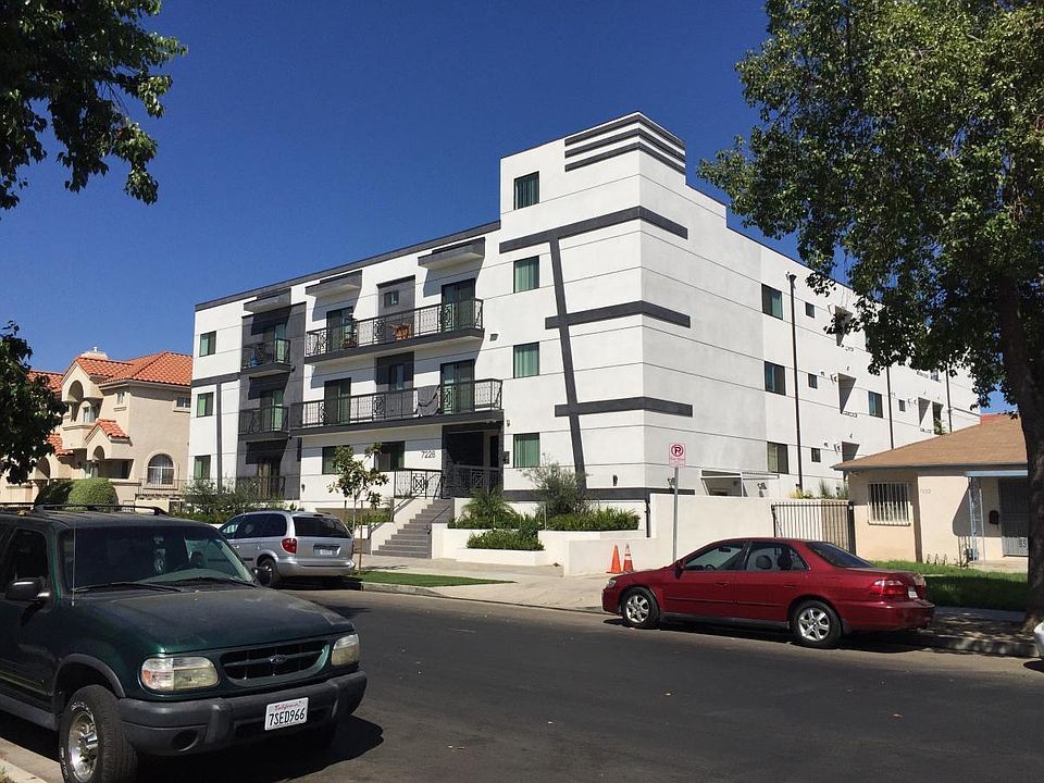 exterior of building 7228 Amigo