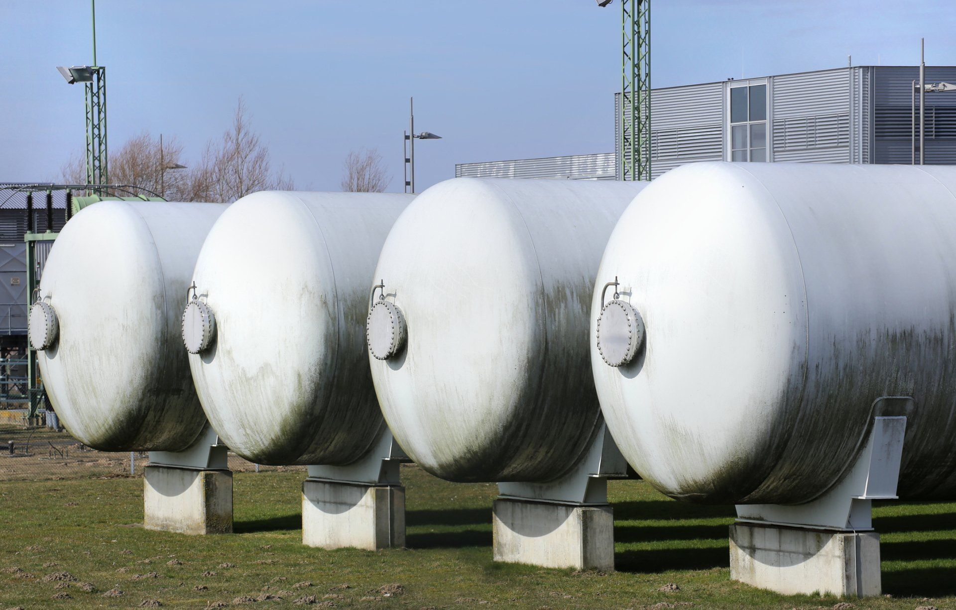 White horizontal water tank | Queensland | East Coast Steam