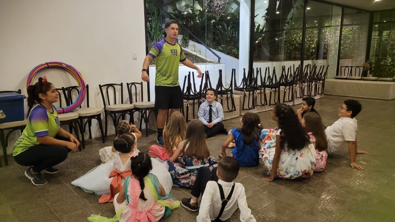 Recreador infantil para casamentos em São Paulo Recreador infantil para casamentos em São Paulo
