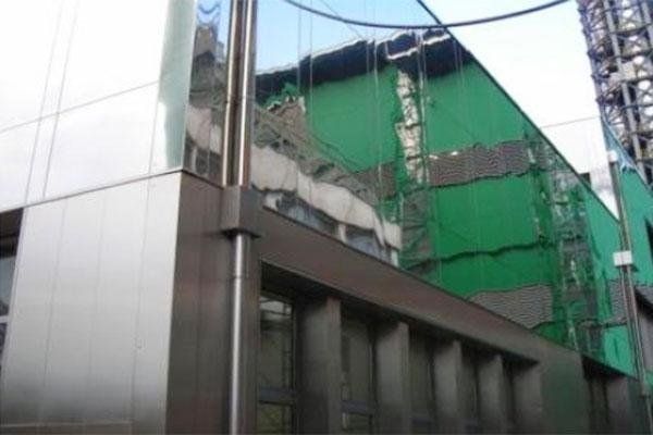 facciata riflettente