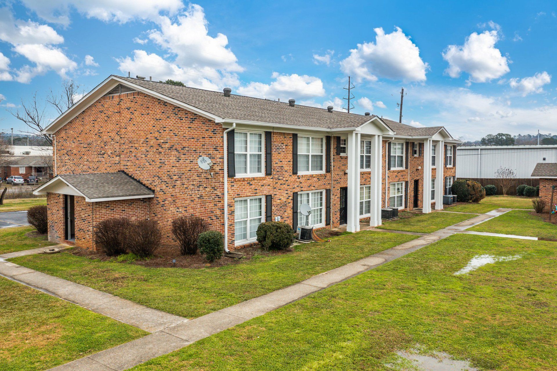 Luxury-style Apartments Near Birmingham, AL at Lotus Homewood