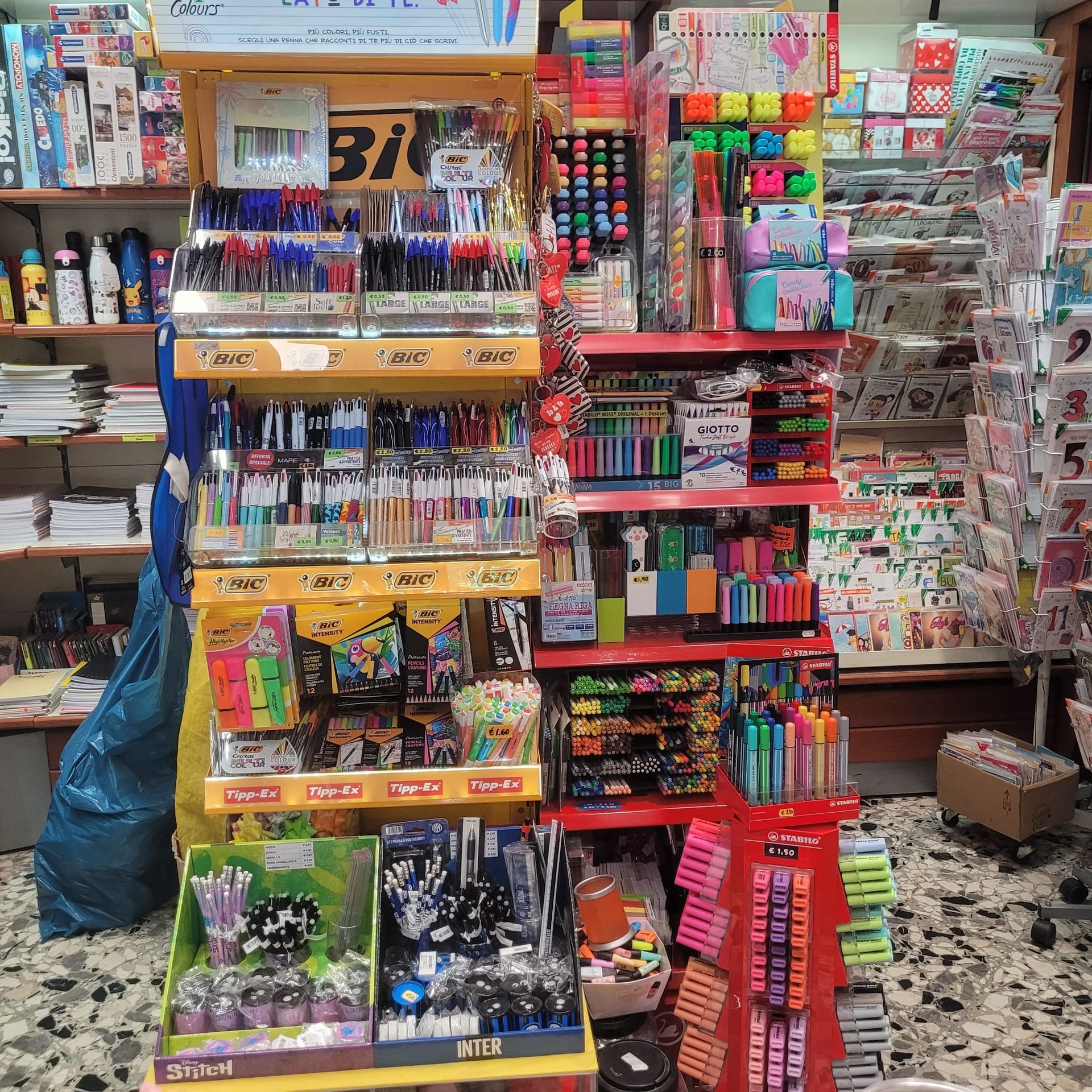 evidenziatori e penne