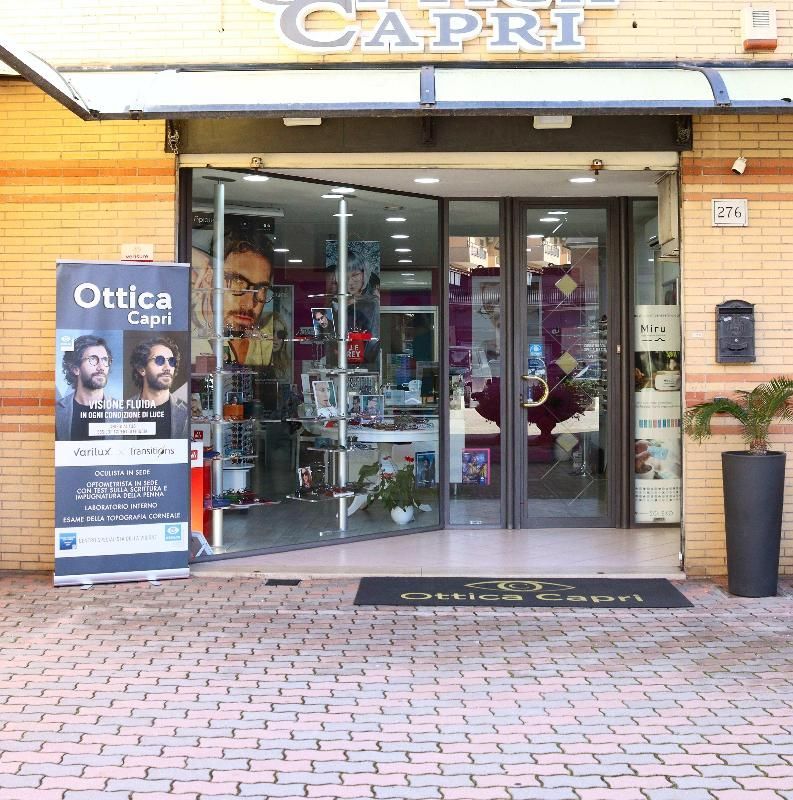 esterno del negozio di ottica a Roma Est - Ottica Capri