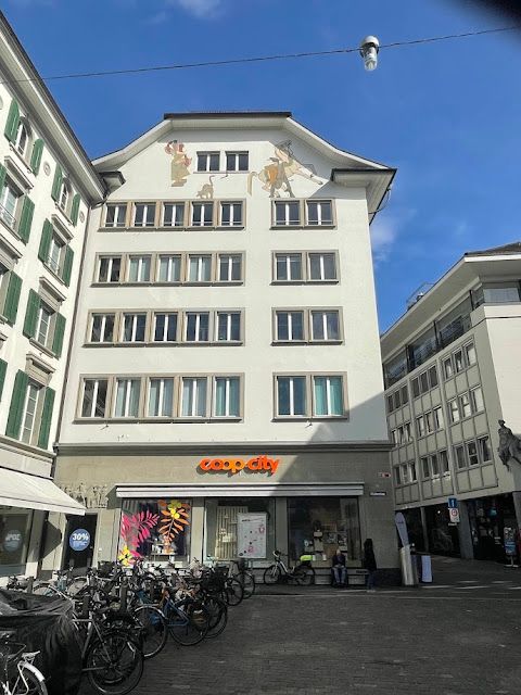 Coop City, former Hotel Roessli