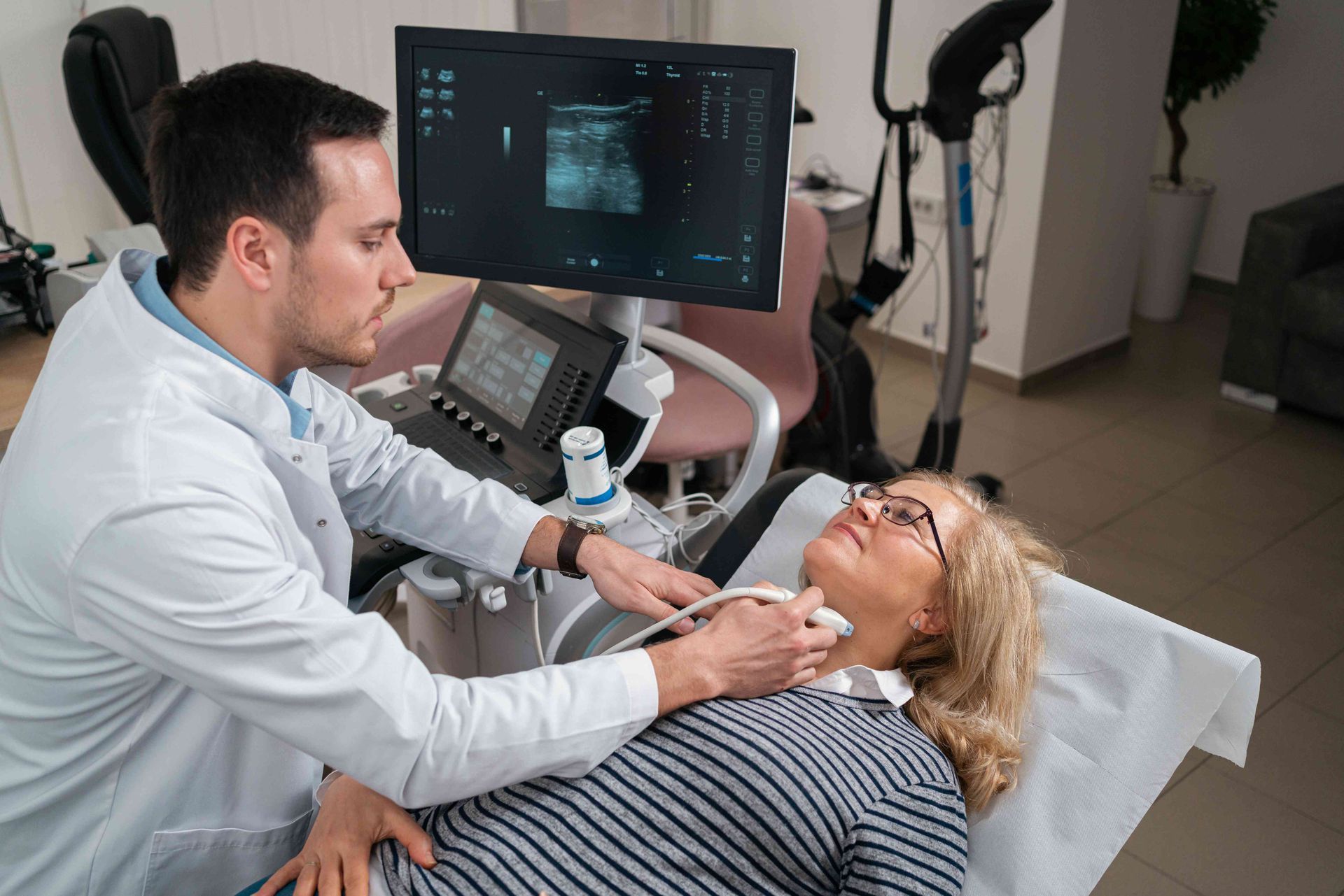 Thyroid Ultrasound & Thyroid Biopsy at Elite Diabetes & Endocrine Specialists in Boca Raton, Florida