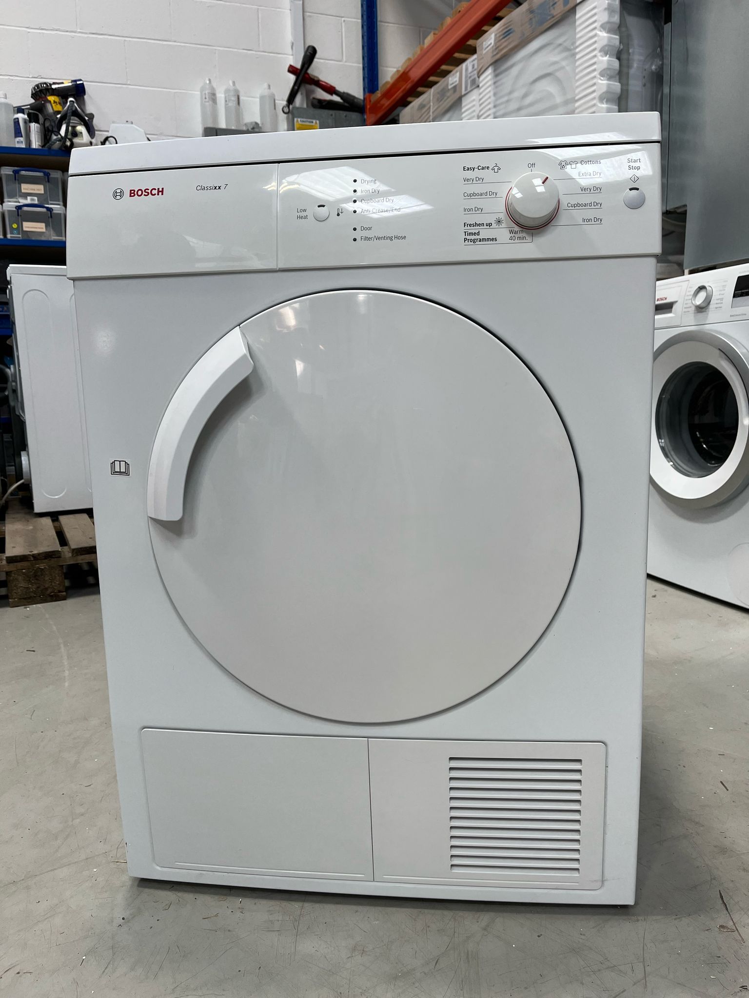  Refurbished Bosch CLASSIXX7  7kg Tumble dryer WTV74104UK/10 £149.00