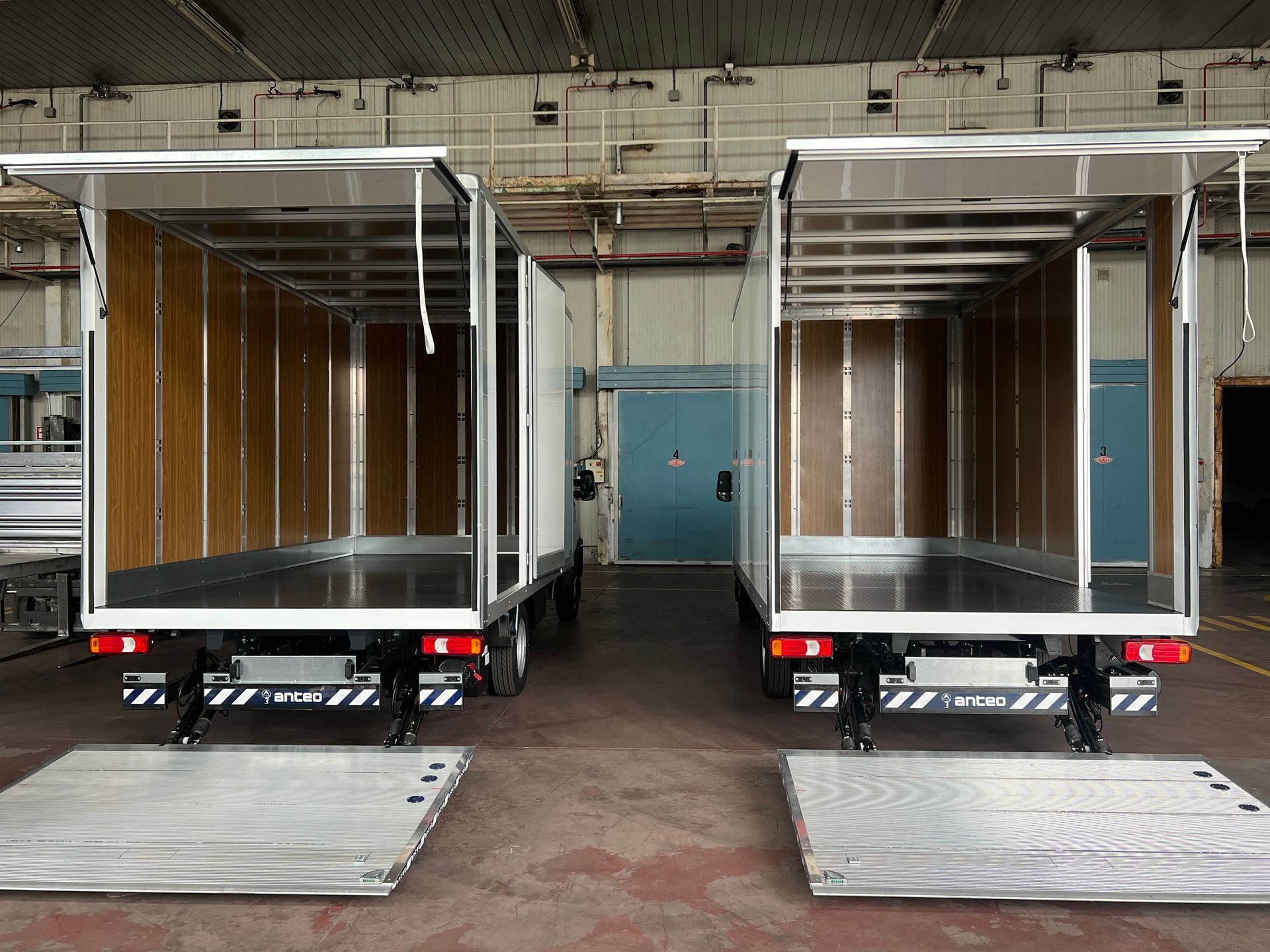 furgone con sponda idraulica