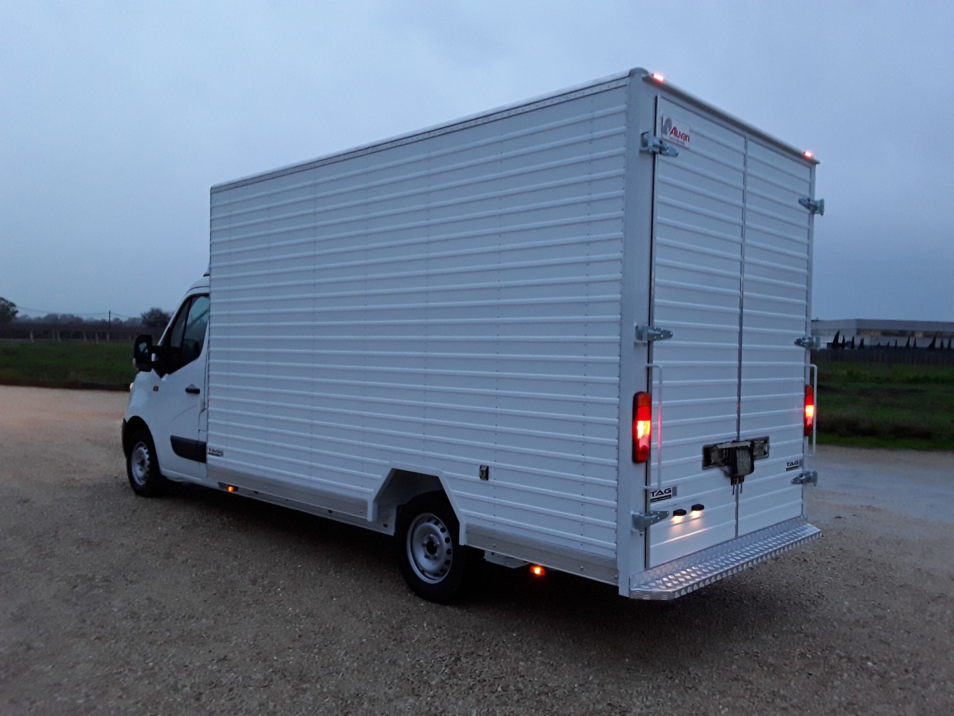 furgone in alluminio