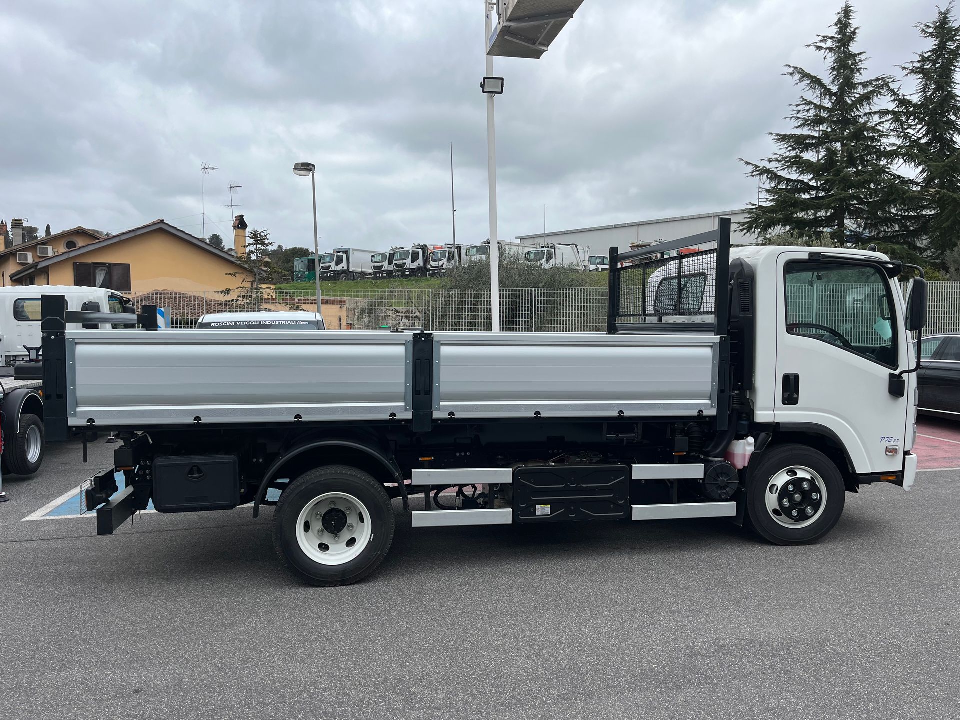 cassone ribaltabile trilaterale