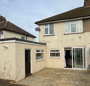 before rendered  house Quality Render Specialists Basildon