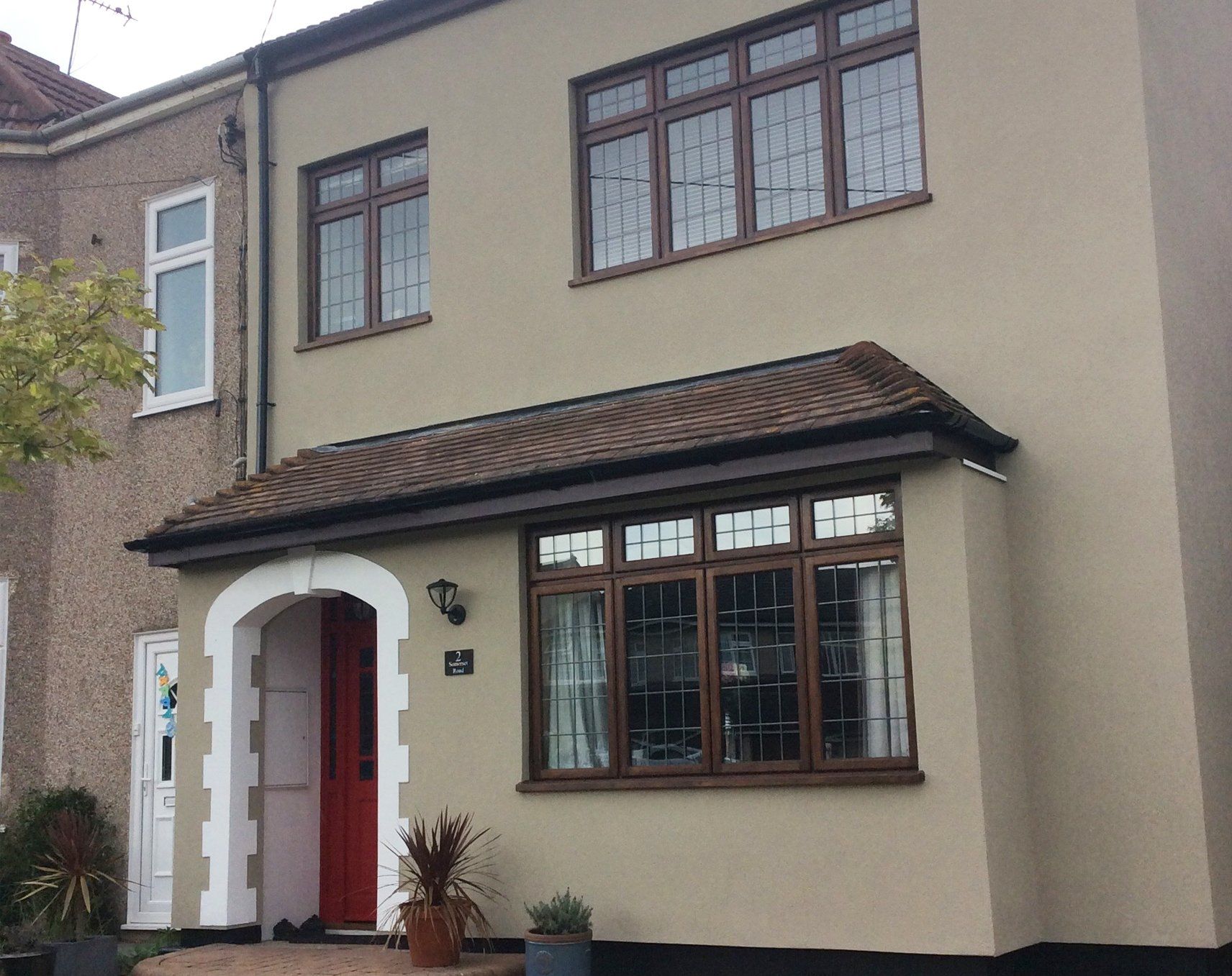 beige external wall insulation by Quality Render Specialists