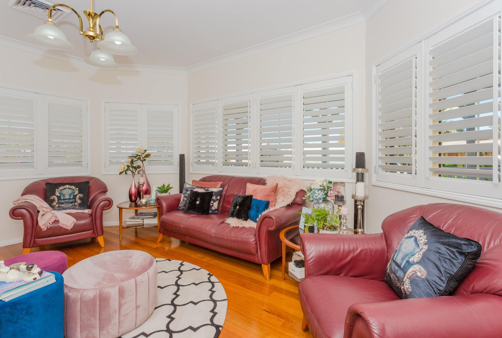 internal aluminium blinds in living room 2