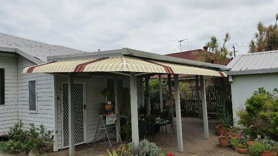 house awnings