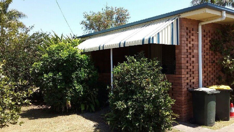 house awnings