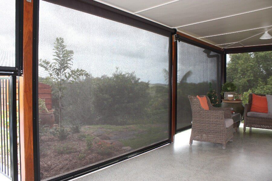 Ziptrak awnings outdoor entertaining area — Fabric Awnings in Mackay