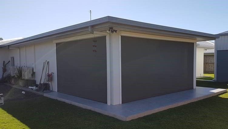 Zipscreen outdoor entertaining area — Fabric Awnings in Mackay