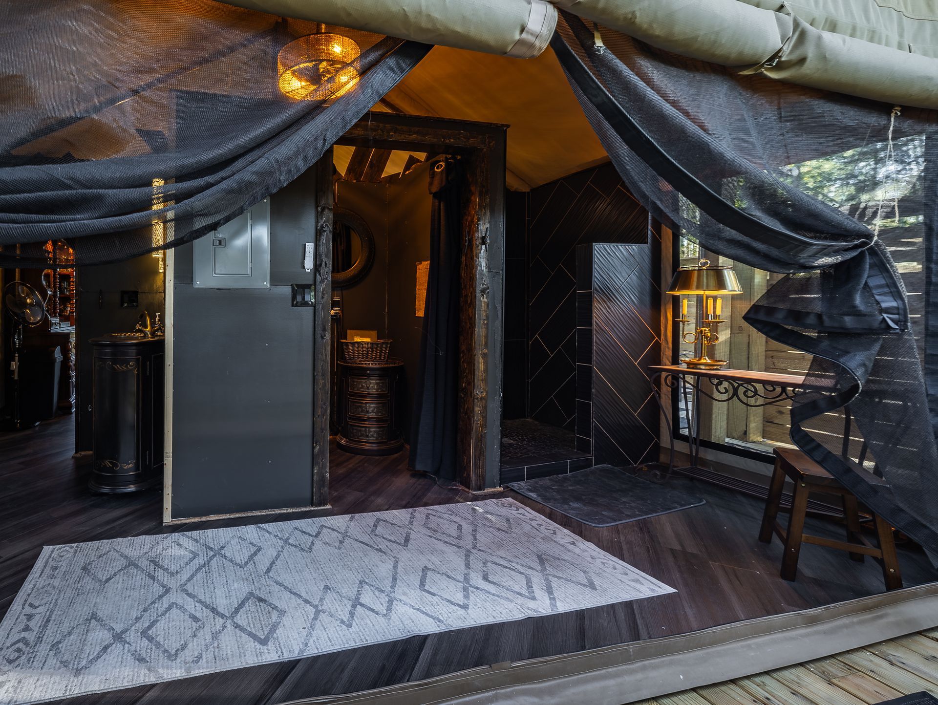 Treehouse, tent, campsite, campfire, nature, bird watching, retreat, vacation, resort, hotel, experience, family reunions