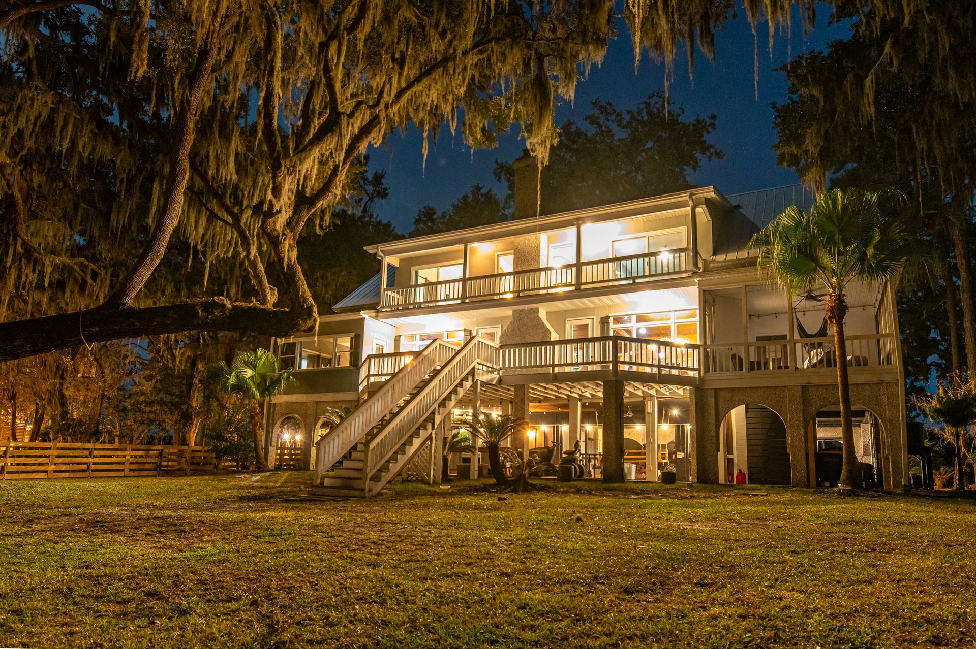 Treehouse, tent, campsite, campfire, nature, bird watching, retreat, vacation, resort, hotel, experience, family reunions