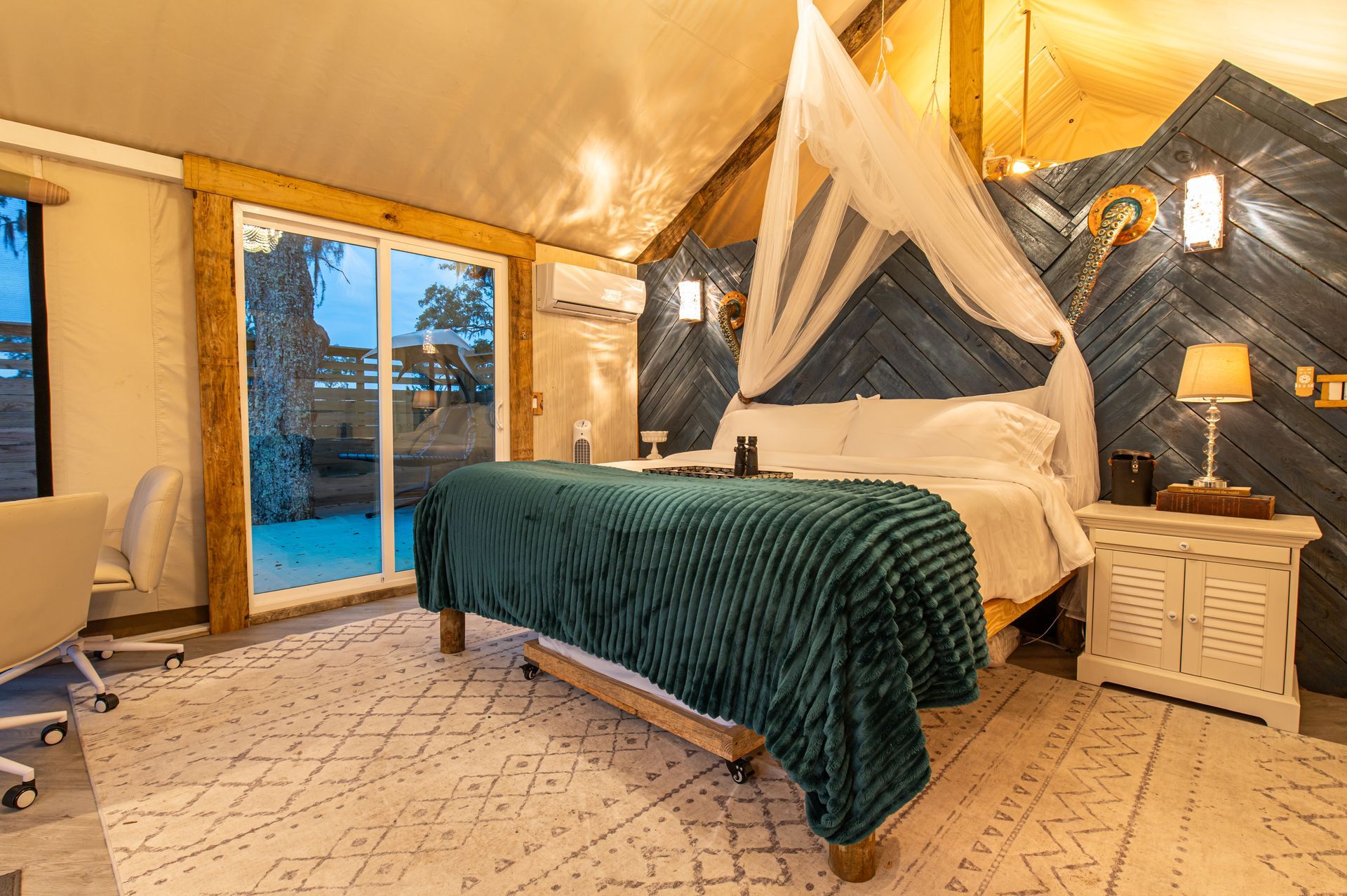 Treehouse, tent, campsite, campfire, nature, bird watching, retreat, vacation, resort, hotel, experience, family reunions